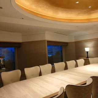 スイートルーム披露宴会場机