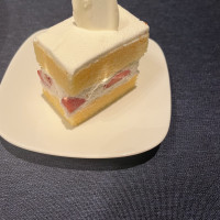 ウェディングケーキはショートケーキでした