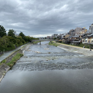 すぐ横にある川（チャペルから）|646322さんのFUNATSURU KYOTO KAMOGAWA RESORT（登録有形文化財）の写真(1684325)