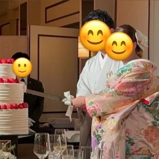 ケーキ入刀のシーン
