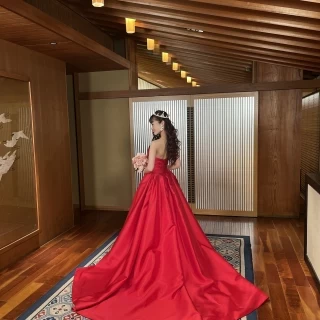 会場に入る扉の前。
洋装がとても映えました！