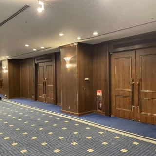 披露宴会場の扉