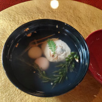 試食の汁物