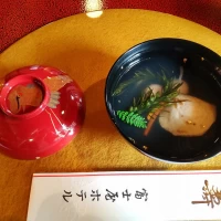 試食の汁物