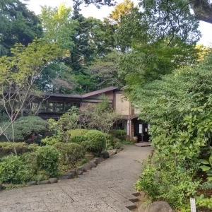 雨の日に参進の儀で使用する渡り廊下|646512さんの報徳二宮神社 報徳会館の写真(1753221)