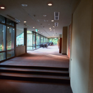 控え室前の廊下 受付などを設ける場所|646512さんの報徳二宮神社 報徳会館の写真(1760188)