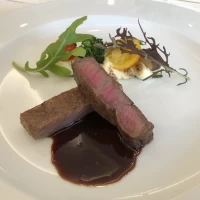 メイン