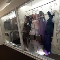 ドレスとタキシード