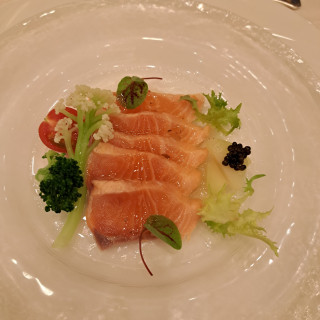 前菜サーモン