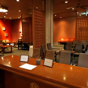 ゲスト受付。位置がわかりやすい。十分な広さの机。|647184さんの浜松八幡宮　楠倶楽部の写真(1716088)