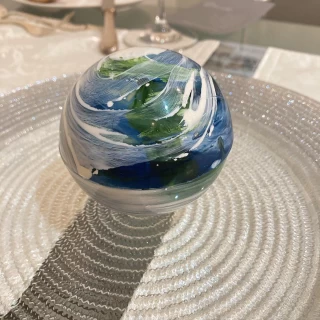デザートの地球チョコドームです。