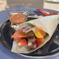 花束のような前菜