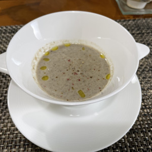 特に美味しかったトリュフ味のスープ|648662さんのヴォヤージュ ドゥ ルミエール京都七条迎賓館の写真(1703735)