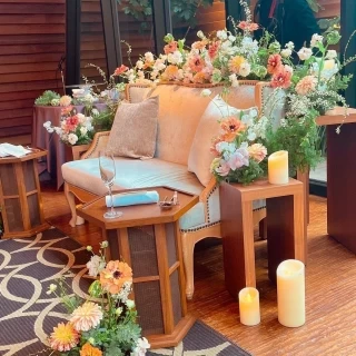 披露宴会場　新郎新婦席