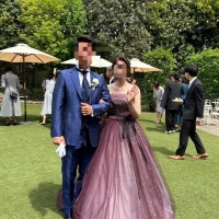お色直し後、新郎新婦でガーデンで撮影
