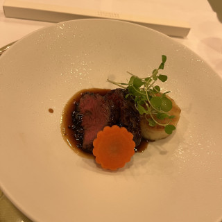 肉料理です。