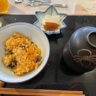 うなぎ土鍋ご飯と留椀