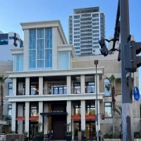 外観から見るルセンティフォーリア大阪