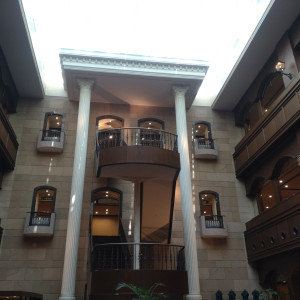 英国風の造りになっています。大階段も素敵です。|649224さんのホテル東日本宇都宮の写真(1715032)