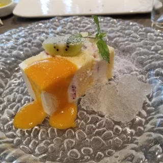 ウェディングケーキ