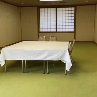 貴賓の間のようの名前の会場。少人数向け。