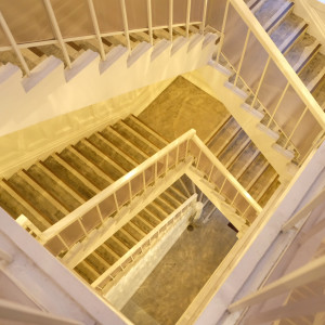 上から見た螺旋階段
前撮りなどが映えるスポットだそうです|649997さんのラ・バンク・ド・ロア(横浜市指定有形文化財）の写真(1903191)