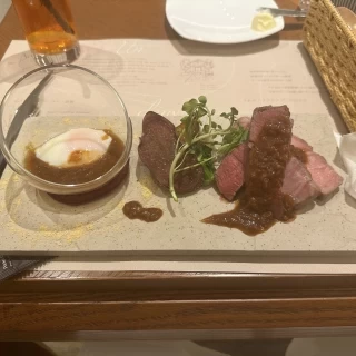 お肉も分厚く凄く柔らかい