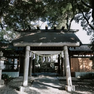鳥居前です。