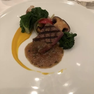 メイン