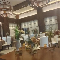 木目ベースの披露宴会場