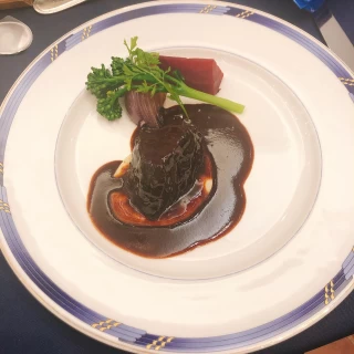 メイン