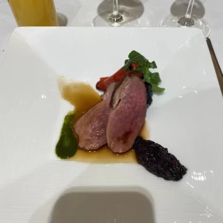 肉料理です。