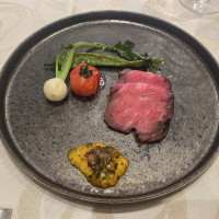 肉料理です。