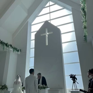 チャペル。天気良ければ光が差し込んで神秘的。