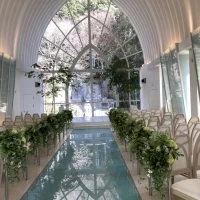 光の入るチャペル