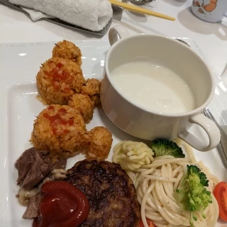 キッズプレート、子供達も大喜びでした。