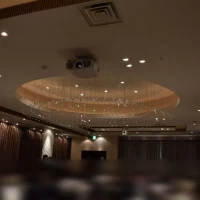 暗い雰囲気