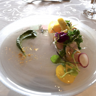 白身魚のマリネ　彩色野菜のサラダ