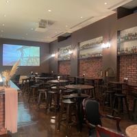 披露宴会場の前の部屋