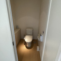 新郎新婦のオックスフォード邸控室の横のトイレです。