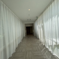 控室からチャペルへ繋がる廊下です。