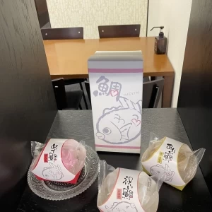 結婚式打ち合わせ部屋の棚に置かれた引出物の一部です。|653203さんのmitte(ミッテ)の写真(1752675)