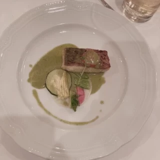 季節の魚料理も好評