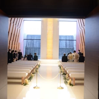 当日の天気は曇りでしたが、明るかったです。