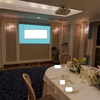披露宴会場ムービーコーナー上映