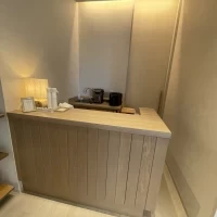 待ち合い室
ここでウェルカムドリンクの提供