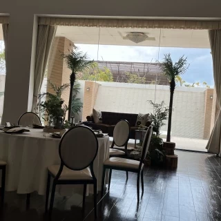 お料理を頂いたラグーンの会場です