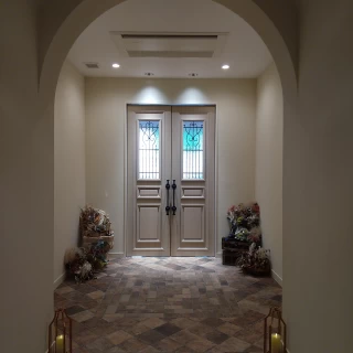 披露宴会場への扉