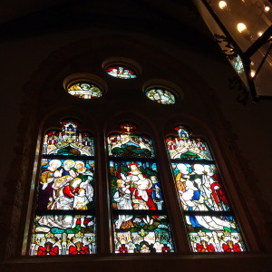此方のステンドグラスの方が古くて珍しい物だそうです。|653559さんの森の教会の写真(1916071)