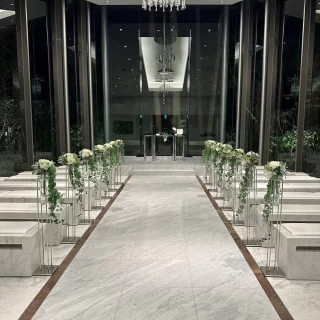 結婚式前日に下見した、夜のチャペルです。